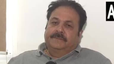 पार्लियामेंट स्ट्रीट: दिल्ली में रिंकू सिंह के पिता के निधन पर राजीव शुक्ला ने शोक व्यक्त किया