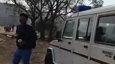 फरीदाबाद: फरीदाबाद में युवक ने गमछे से फंदा लगाकर की आत्महत्या, पेड़ पर लटका मिला शव, आधार कार्ड बरामद