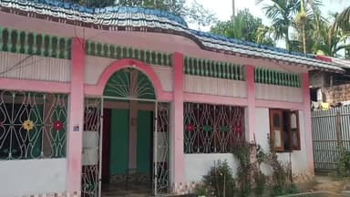 কৈলাশহর: ৭ বছরের কন্যা সন্তানকে ফেলে প্রেমিকার হাত ধরে পালালো এক গৃহবধূ ঘটনা কৈলাসহর শ্রীরামপুর গ্রাম পঞ্চায়েতে