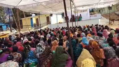 केसीजी जिले में आंगनबाड़ी कार्यकर्ता सहायिकाओं का दो दिवसीय कामबंद आंदोलन, खैरागढ़ के रावण भाटा में धरना प्रदर्शन