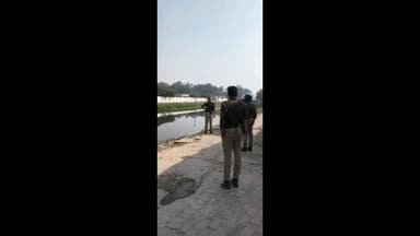 तरबगंज: कैसरगंज में बीजेपी सांसद के आवास के सामने तालाब में मिला 40 वर्षीय युवक झगरू का शव, नवाबगंज पुलिस जांच में जुटी