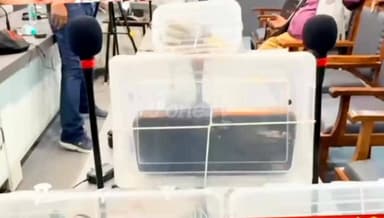 Moga Police ਦੀ CIA ਸਟਾਫ ਵੱਲੋਂ ਗੈਂਗਸਟਰਾਂ ‘ਤੇ ਕਰਾਰਾ ਵਾਰ ਕਰਦਿਆਂ 02 ਦੋਸ਼ੀਆਂ ਨੂੰ ਗ੍ਰਿਫ਼ਤਾਰ ਕੀਤਾ ਗਿਆ। ਗ੍ਰਿਫ਼ਤਾਰ ਦੋਸ਼ੀਆਂ ਪਾਸੋਂ 05...