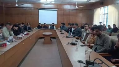 Him Drishti #hilight आज राजकीय महाविद्यालय चम्बा में *युवा भारत चंबा* के तत्वावधान में राष्ट्रीय सेवा योजना के सहयोग से ...