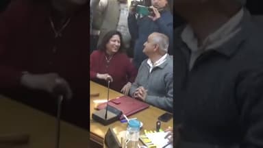 #MC #Shimla की बैठक में हुआ जमकर हंगामा,#BJP और #Congress के पार्षद ने एक दूसरे के खिलाफ लगाए नारे