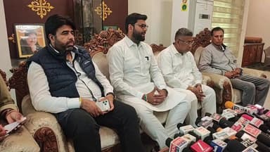 भिवानी में JJP युवा प्रदेशाध्यक्ष दिग्विजय सिंह चौटाला की पत्रकार वार्ता लाइव #bhiwani #JJP #digvijaychautala #bhiwanine...