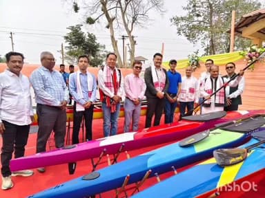 মৰিগাঁও: চাৰণ বিলত জলক্ৰীড়াৰ উত্তৰণ খেলুৱৈৰ মাজত ক্ৰীড়া সামগ্ৰী বিতৰণ, উপস্থিত বিধায়ক ৰমাকান্ত দেউৰী