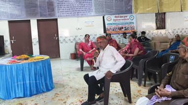 ग्रेटर नोएडा के रामलाल वृद्धआश्रम में होली मिलन महोत्सव। #oldagehome #होली #holi