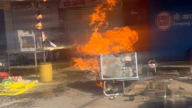 बकानी: बखानी बस स्टैंड पर स्थित होटल में चाय बनाते समय घरेलू गैस सिलेंडर में आग लगने से मची अफ़रातफ़री, बड़ा हादसा टला