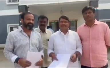 శామీర్పేట: గాజుల రామారంలో 20 ఎకరాల క్రీడా ప్రాంగణం కోసం BJP వినతి,
యువతకు ఆటస్థలం కావాలి, కుత్బుల్లాపూర్ ఎంఆర్ఓకు BJP విజ్ఞప్తి