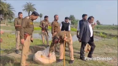 पटियाली: हीरा नगला में एसडीएम और सीओ की बड़ी कार्रवाई, 100 लीटर कच्ची शराब बरामद, 2000 लीटर लहन नष्ट, कई ठिकाने ध्वस्त