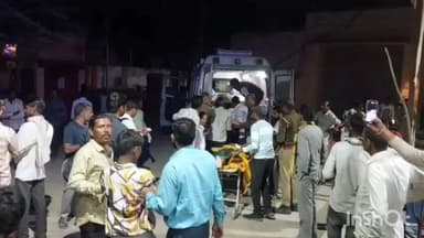 गोगुन्दा: गोगुंदा में मजावद मार्ग पर हुआ भीषण हादसा, अनियंत्रित पिकअप पेड़ से टकराई, 3 की मौत, 28 घायल