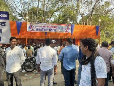 पांचवें राउंड में संजीव सिंह लगभग 20 हजार मतों से आगे।
नगर निकाय चुनाव के मतगणना में निर्वाची पदाधिकारी (महापौर) सह अपर...