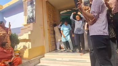 ब्रह्मोत्सव में चीर लीला प्रणह कलह लीला का वर्णन #live #viral #bhagwan #vishanu #laxmimata #news