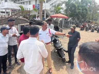 హనుమకొండ ట్రాఫిక్ పోలీసుల అత్యుత్సాహం రన్నింగ్ బండిని ఆపడంతో ఆ వ్యక్తి కింద పడటం తో గాయాలు