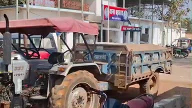 बड़वारा पुलिस ने रेत परिवहन पर की कार्रवाई: अवैध रेत से भरे ट्रैक्टर-ट्रॉली को किया जब्त