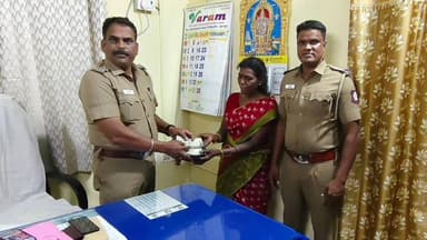 மரக்காணம்: மரக்காணத்தில் ஷேர் ஆட்டோவில் ரூ 1 லட்சத்தை தவறவிட்ட பெண் பணத்தை மீட்டுக் கொடுத்த மரக்காணம் காவல் துறையினர்