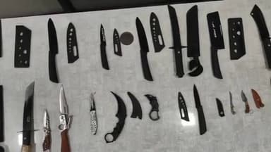 कांकेर: पिछले 3 महीने में मंगवाए गए 54 नग धारदार चाकू पुलिस ने किया ज़ब्त, जप्त किए गए चाकू का वीडियो सोशल मीडिया पर हुआ वायरल