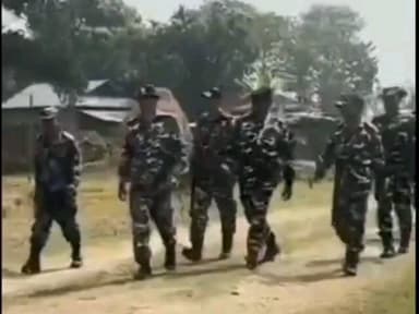 टेढ़ागाछ: टेढ़ागाछ प्रखंड में भारत-नेपाल सीमा पर नेपाल चुनाव को लेकर अलर्ट, एसएसबी और एपीएफ ने की संयुक्त गश्ती