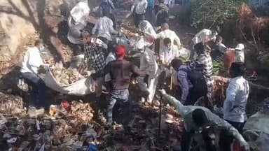 सातारा: डॉ. श्री. नानासाहेब धर्माधिकारी प्रतिष्ठानचा जिल्ह्यात महास्वच्छता अभियान; २३४७ सदस्यांकडून ३१ टन कचरा हटविला