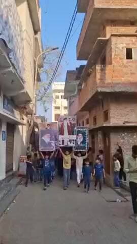 घोसी: घोसी इलाके में ख़ामेनेई की मौत के बाद लोगों ने निकाला जुलूस, नम आंखों के साथ अमेरिका के खिलाफ किया प्रदर्शन