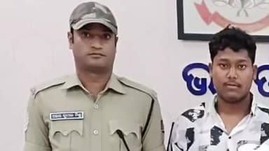 ଭୁବନେଶ୍ବର ମ୍ୟୁନିସିପାଲଟି କର୍ପୋରେସନ: ଭରତପୁର ଜି.ଏ. କଲୋନିର ମଳିମା ମନ୍ଦିର ପଛପଟୁ ଦୁଇ ଗଞ୍ଜେଇ ବେପାରୀ ଗିରଫ, 20କିଲୋ 700ଗ୍ରାମ ଗଞ୍ଜେଇ ଜବତ