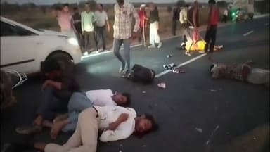 दमोह: बिसनाखेड़ी के पास सड़क हादसे में 2 बाइकों की भिड़ंत, 2 की मौत, 3 वर्षीय मासूम सहित घायल जबलपुर रेफर