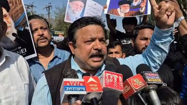 अलीगढ मे ईरान के सुप्रीम लीडर की मौत पर शिया समाज का उग्र प्रदर्शन,