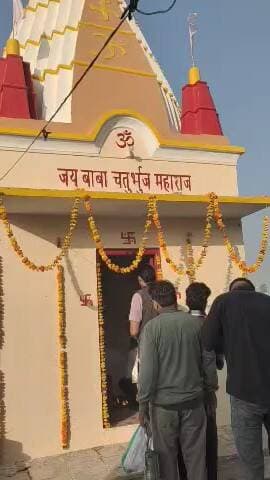 बापौली: होली पर श्री चतुर्भुज महाराज सनौली खुर्द मंदिर में उमड़ी श्रद्धालुओं की भीड़