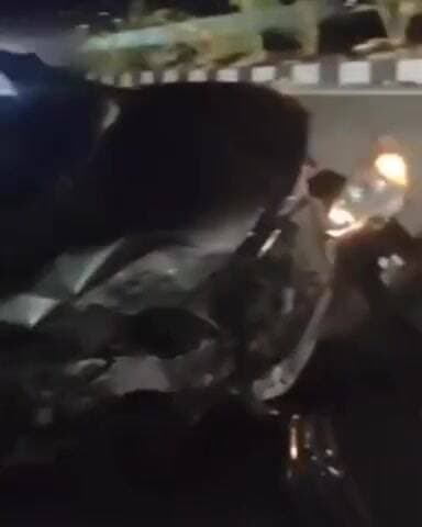 फलटण: बरड पुलावर कारचा अपघात चार जण जखमी फलटण पोलीस ठाण्यात नोंद