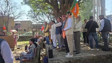 #घुमारवीं -- कन्या पाठशाला को बंद करने के विरुद्ध भाजपा की जन आक्रोश रैली... #देखिए #लाइव...
-#Bright_New #Ghumarwin_B...