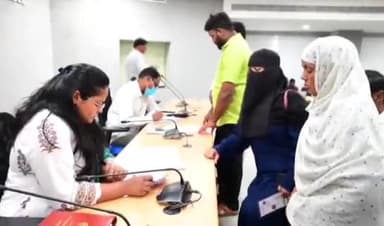 మెదక్: కలెక్టరేట్ కార్యాలయంలో ప్రజావాణి కార్యక్రమం నిర్వహించిన జిల్లా కలెక్టర్ ఫాతిమాసింగ్