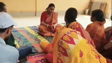 শিলচর: চাতলায় BJP-র উঠান বৈঠকে উপস্থিত দলের মহিলা মোর্চার অসম প্রদেশ কমিটির সদস্য