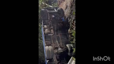 മീനച്ചിൽ: മേലുകാവിന് സമീപം ലോറി നിയന്ത്രണം വിട്ടു മറിഞ്ഞു അപകടം