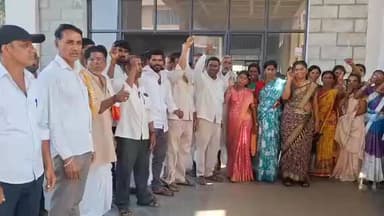 నిర్మల్: కుబీర్ మండలం మర్లగూడ గ్రామంలో మిషన్ భగీరథ నీరు అందించాలని జిల్లా కలెక్టర్ కార్యాలయం ఎదుట గ్రామస్తుల ఆందోళన