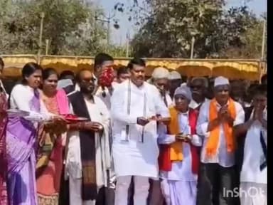 ઉમરપાડા: પાંચ આંબા ગામે ધારાસભ્ય ગણપતસિંહ વસાવા અને આગેવાનોએ તાપી મૈયા ના નવા નીર આવી પહોંચતા વધામણા કર્યા