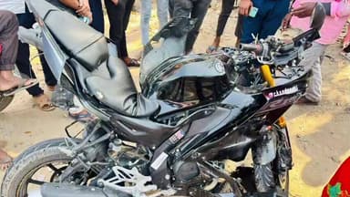 सहार: गुलजारपुर में होली से पहले छाया मातम: सड़क हादसे में छात्र की मौत, मां का आंचल हुआ सुना, अपने लाल की याद में रोती रही