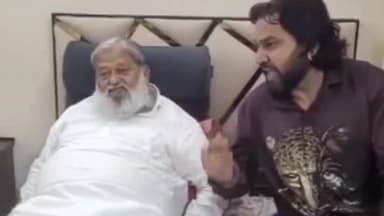 अम्बाला: ऊर्जा मंत्री से मिल प्रसिद्ध हरियाणवी गायक वीर दाहिया ने गाया गीत "सबको राम-राम है, सबको दिल से प्रणाम" है