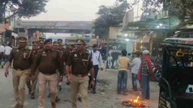 ऊन: झिंझाना में होली पर्व को लेकर पुलिस अधिकारियों ने फोर्स के साथ किया पैदल मार्च, कहा- हुड़दंग मचाने वालों की खैर नहीं