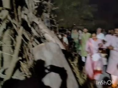 ઉમરપાડા: ધારાસભ્ય ગણપતસિંહ વસાવા એ વતન ના વાડી ગામે પરિવારજનો ગ્રામજનો સાથે હોળી પર્વની ઉજવણી કરી