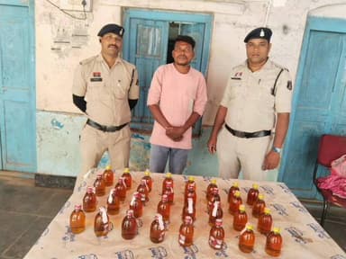 आरंग: आरंग थाना क्षेत्र में तीन लोगों के पास से अलग-अलग मामलों में जप्त की गई अवैध शराब