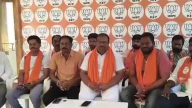 నిర్మల్: నిర్మల్ మున్సిపాలిటీలో అత్యవసర సమావేశం నిర్వహించడంలో అంతర్యం ఏంటని ప్రశ్నించిన బీజేపీ రాష్ట్ర నాయకులు రావుల రాంనాథ్