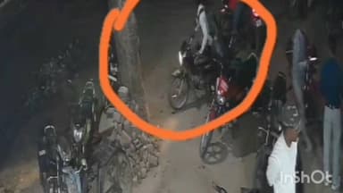 मितौली: नीमगांव थाना क्षेत्र के शिवाला तिराहे से अज्ञात व्यक्ति द्वारा बाइक की चोरी की घटना सीसीटीवी में कैद