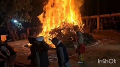 बिजनौर: बिजनौर पुलिस लाइन में सपा ने परंपरागत तरीके से किया होलिका दहन