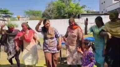 అసిఫాబాద్: రాను బొంబాయికి రాను పాటకు ఆసిఫాబాద్ జిల్లా ఎస్పీ నితిక పంత్ డాన్స్