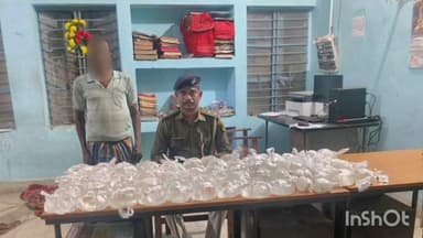 उदाकिशुनगंज: उदाकिशुनगंज थाना पुलिस ने भारी मात्रा में अवैध शराब के साथ एक तस्कर को गिरफ्तार किया