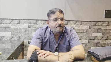 નવસારી: નવસારી શહેરમાં આવેલું ડાન્સિંગ ફુવારા અંગે સમગ્ર માહિતી શહેર કોંગ્રેસના પ્રમુખ દીપક બારોટ એ આપી