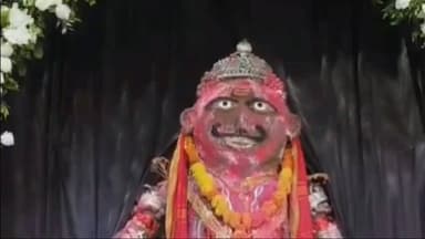 સોમનાથના રામરાખ ચોક તથા પાટચકલા ખાતે હોળી નિમીતે ભૈરવનાથની પ્રતીમા બનાવાઇ દશઁન માટે પ્રભાસપાટણ ઉમટી પડયુ