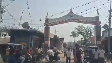 बीरपुर: शराबबंदी की खुली पोल, नौला चौक पर होली से पहले शराब की बोतल गिरने से मची अफरातफरी