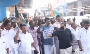 ചേർത്തല: തുറവൂരിൽ ബ്ലോക്ക് പഞ്ചായത്ത് പ്രസിഡൻ്റിനും സ്ഥിരം സമിതി അദ്ധ്യക്ഷ രെയും അക്രമിച്ച സംഭവം കോൺഗ്രസ് പ്രതിഷേധം നടത്തി