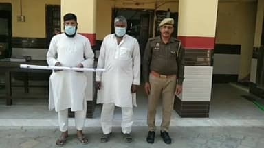 कैराना: कैराना के गांव मंडावर स्थित खनन पॉइंट पर मारपीट और फायरिंग के मामले में दो आरोपियों को किया गया गिरफ्तार